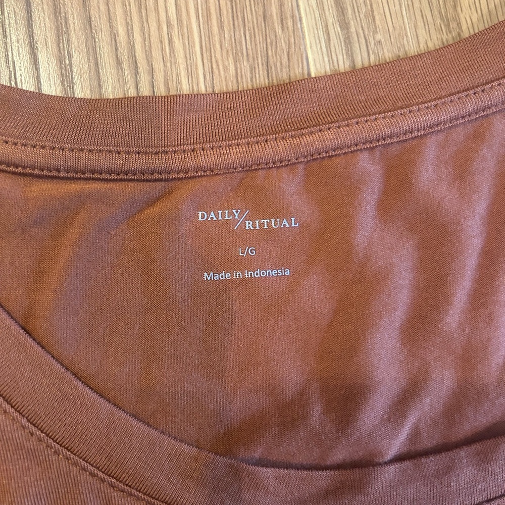 Daily Ritual Rust Sleeveless Top - Picture 2 of 8